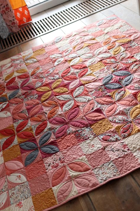 Wild Oranges Kismet quilt — Stitched in Color Burnt Orange Quilt, Orange Quilts Ideas, Green And Orange Quilt, Orange Peel Flower Quilts, Orange Patchwork Quilt, Mattress Cleaner, Yoga Reading, Paisley Quilt, Sweet Melody