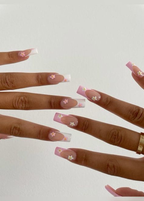 Spring Acrylic Nails, Colorful Nails, Summery Nails, Girly Acrylic Nails, Acrylic Nails Coffin Short, Summer Acrylic Nails, Pink Acrylic Nails, Fire Nails, Pretty Acrylic Nails