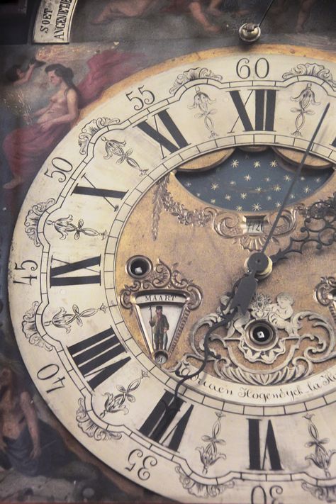 Old Clock, Scrapbook Printing, Sundials, Old Clocks, Antique Clock, Clock Art, Antique Clocks, Art Life, Tick Tock