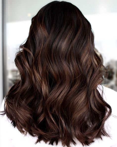 Chocolate Brown Hair Ideas, Chocolate Brown Highlights, Chocolate Brown Hair Color Ideas, Chocolate Blonde, Brown Hair Ideas, Dark Chocolate Hair, Dark Chocolate Brown Hair, Brown Hair Color Ideas, Chocolate Brown Hair Color