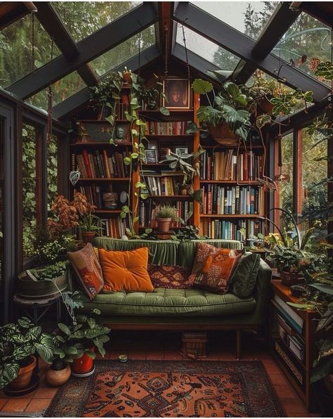 Casa Hobbit, Home Library Design, Ideas Hogar, Home Libraries, Dream House Interior, Home Library, Pretty House, Dream Rooms, Dream House Decor