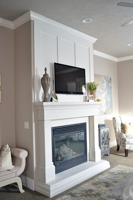 Small Gas Fireplace, Fireplace Modern Design, Fireplace Trim, Corner Tv Cabinets, Above Fireplace, Trim Ideas, White Fireplace, Bedroom Fireplace, Fireplace Remodel