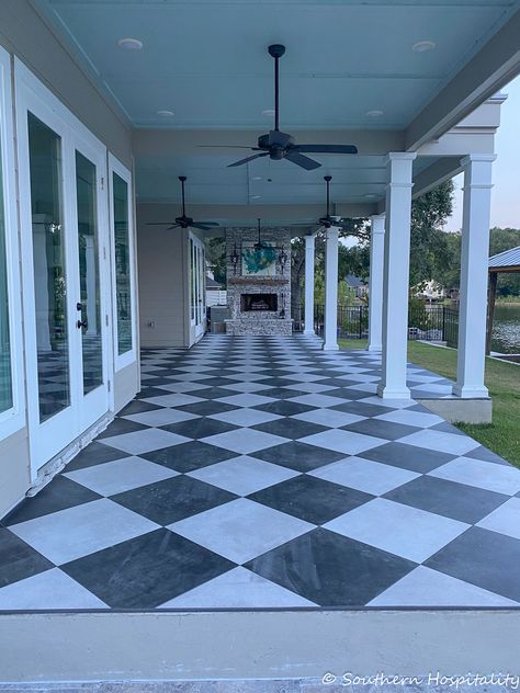 Black And White Tiles Front Porch, Black And White Tile Outdoor Patio, Black And White Patio Floor, Checkered Floor Outdoor, Porch Area Tiles, Outdoor Black And White Tile, Black And White Outdoor Tiles Patio, Tiled Back Porch, Tiling Front Porch