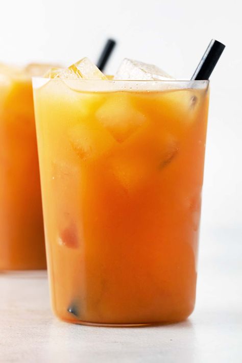 Iced Drink Recipes, Pineapple Iced Tea Recipe, Apricot Juice, Flavored Iced Tea Recipes, Ginger Iced Tea, Mango Iced Tea, Cold Brew Tea, Raspberry Iced Tea, Green Tea Lemonade