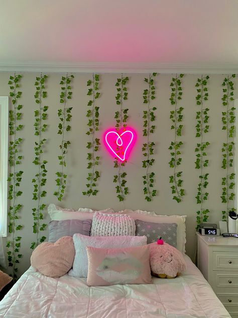 Dorm Room Inspiration, Indie Room Decor, Dekorasi Kamar Tidur, Preppy Room Decor, Pinterest Room Decor, Preppy Room, Indie Room, Teen Room Decor, Redecorate Bedroom