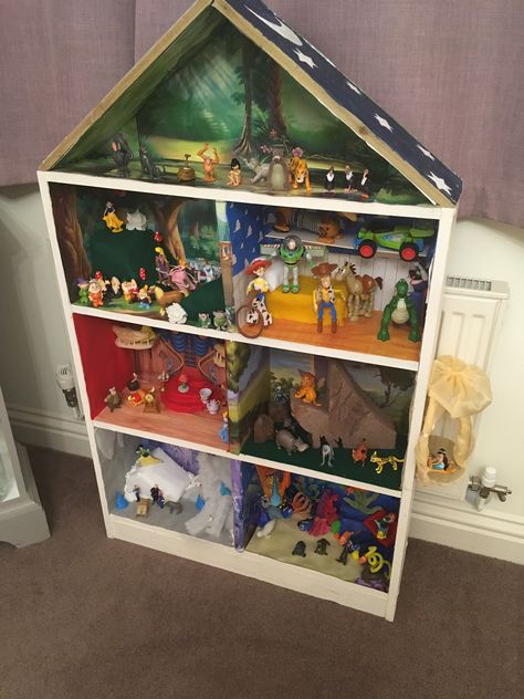 DIY Disney doll house! Diy Boys Dollhouse, Dinosaur Doll House Diy, Boy Dollhouse Diy, Dollhouse Makeover For Boys, Doll House For Boys Diy, Diy Boy Doll House, Minecraft Doll House, Boys Dollhouse Diy, Dinosaur Doll House