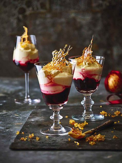 Mulled berries with Champagne syllabub Xmas Desserts, Types Of Desserts, Xmas Food, Food And Travel, Fancy Desserts, Christmas Cooking, Decadent Desserts, Christmas Baking, Christmas Desserts