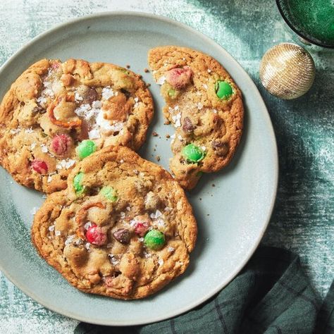 Kitchen Sink Christmas Cookies, Grinch Fruit, Sink Cookies, Pecan Snowball Cookies, Christmas Cookies Kids, Peanut Butter Kiss Cookies, Kitchen Sink Cookies, Southern Living Recipes, Mint Chocolate Chip Cookies