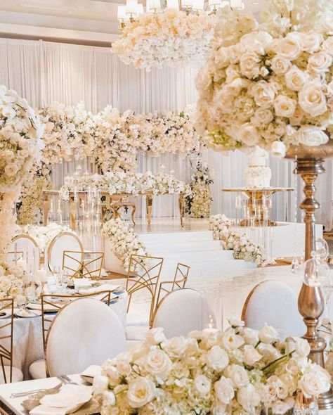 White and Gold Wedding in Detroit White And Gold Wedding Themes, Gold Reception, White And Gold Decor, Gold Wedding Reception, White And Gold Wedding, White Wedding Decorations, Dream Wedding Reception, White Wedding Theme, Dream Wedding Decorations