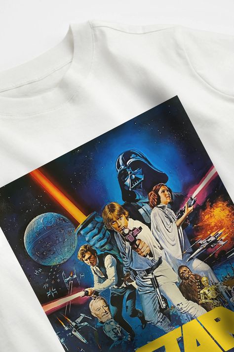 his unisex vintage graphic tee shirt inspired by the Star Wars movie makes a perfect aesthetic graphic tee and movie tshirt for movie lovers. This movie shirt has a retro style and a 90s shirt aesthetic which makes it pairable with any of your favorite clothing items. Star Wars Shirt Aesthetic, Tee Shirts Aesthetic, Star Wars Aesthetic, Aesthetic Vintage Outfits, Concert Outfit Rock, Graphic Tee Outfit, Star Wars Shirt, Shirts Aesthetic, Perfect Aesthetic