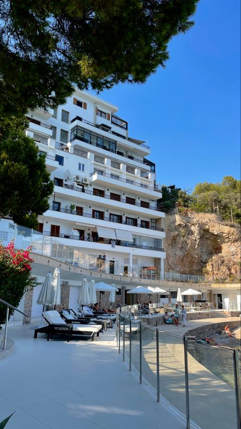 Big House Aesthetic, Mallorca Apartment, Minimalistic Architecture, Beachfront Apartment, House Aesthetic, Big House, Big Houses, Multi Story Building, Apartment