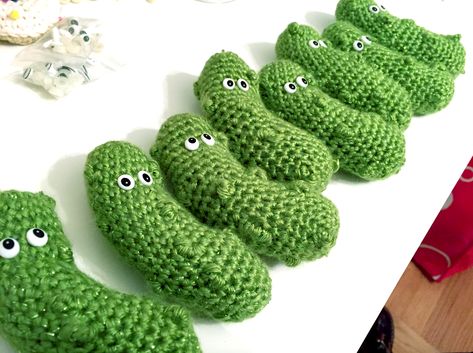 Free Crochet Pattern: Christmas Pickle Ornament! | Twinkie Chan Blog Crochet Pickles In A Jar, Pickel Crochet Pattern, Crochet Pickle Rick Free Pattern, Crochet Support Pickle Pattern Free, Emotional Pickle Crochet, Crocheted Pickle Pattern, Emotional Support Pickle Crochet Free, Support Pickle Crochet Pattern, Free Crochet Pattern For Emotional Support Pickle