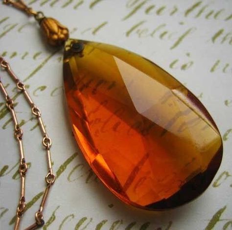 Orange Gem, Amber Crystal, Gold Aesthetic, Fall Spices, Amber Stone, Amber Jewelry, Precious Gems, Copper Color, Burnt Orange