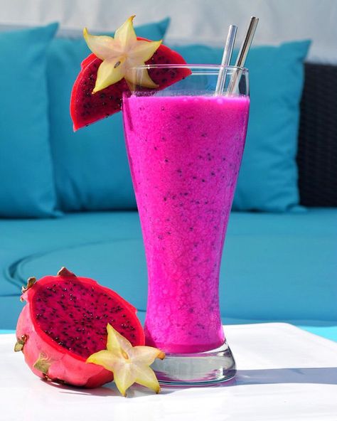 Dragonfruit Cocktail, Dragon Fruit Cocktail, Dragon Fruit Tea Recipe, Fruit Wine Recipes, Fruit Jelly Recipe, Fruit Tea Recipes, Dragon Fruit Juice, Dragon Fruit Benefits, Fruit Garnish