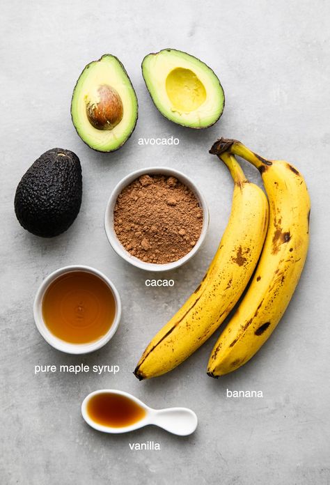 Vegan Avocado Chocolate Pudding, Avocado Banana Mousse, Desserts Made With Avocado, Avo Chocolate Mousse, Avocado Cacao Pudding, Banana And Cacao Recipes, Avocado Banana Pudding, Dessert With Avocado, Avocado Chocolate Mousse Healthy