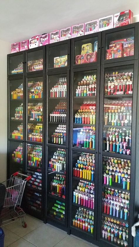 Pez collection Craft Room Ideas On A Budget, Pez Collection, Kirsten Vangsness, Doll Museum, Collection Ideas, Toy Room, Pez Dispensers, Toy Display, Work Room