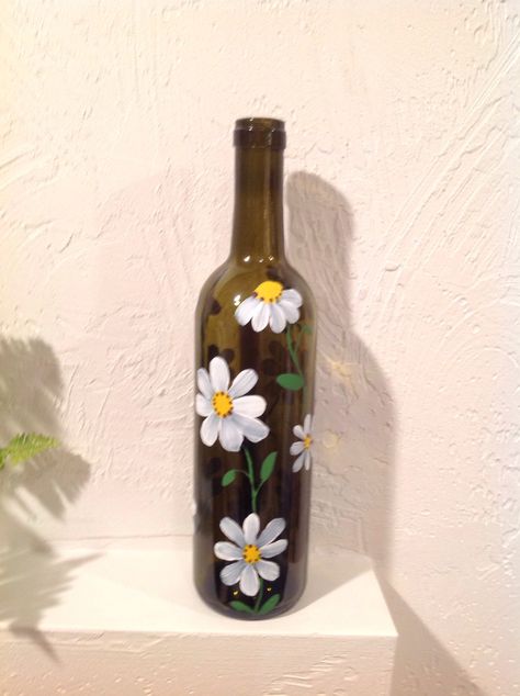 Love painting these Painted Bottles Flowers, Clay Bottle Art Ideas Flowers, Bottle Art Drawing, Bottle Mandala, Bottle Painting Designs, Bottle Art Painting, Bottle Painting Ideas, Diy Bottle Art, Simple Bottle Art