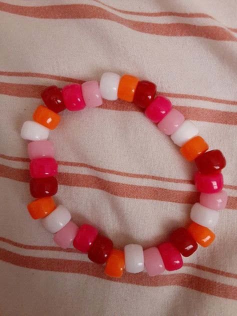 Lesbian Kandi Bracelet, Lesbian Jewelry Diy, Lesbian Accessories, Pride Crafts, Lgbt Bracelet, Diy Kandi Bracelets, Pride Necklace, Diy Kandi, Pride Bracelet