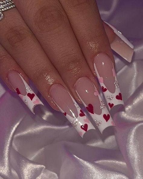 Valentine Nails Pink, Vday Nails, February Nails, Nagel Tips, Nail Designs Valentines, Valentine Nails, Girly Acrylic Nails, French Tip Acrylic Nails, Long Acrylic Nails Coffin