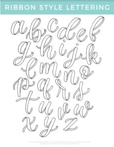 Step-by-Step Ribbon Handlettering (with a free worksheet!) - The Happy Ever Crafter Ribbon Lettering, Brush Letters, Hand Lettering Alphabet Fonts, Hand Lettering Practice Sheets, Alfabet Font, Lettering Styles Alphabet, Hand Lettering Worksheet, Lettering Guide, Ribbon Style