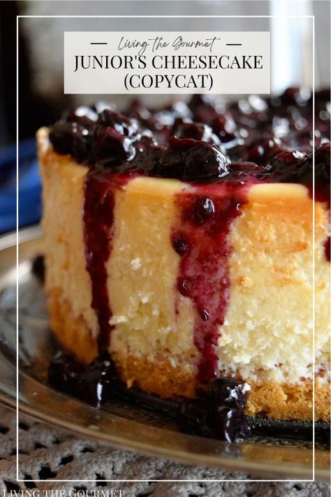 Juniors Cheesecake Recipe, Jr Cheesecake Recipe, Cheesecake Factory Copycat Recipes, Unique Cheesecake Recipes, Juniors Cheesecake, Fall Cheesecake, Cheesecake Blueberry, Cheesecake Fruit, Cheesecake Factory Copycat