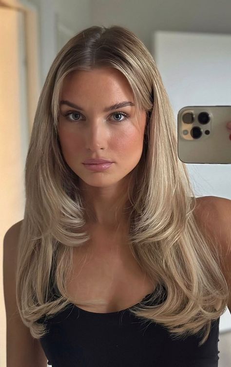 layered haircut, blonde layered haircut, bronde layered haircut, layered haircuts butterfly, layered haircuts, layered haircuts long hair, layered haircut shoulder length, layered haircuts medium length, short medium layered haircuts, layered haircuts for long hair, layered haircuts for women Butterfly Haircut Medium Long Hair, Hailey Bieber Layers, Harsh Layered Hair, Layered Hair Blonde Medium, Light Layers Haircut Medium Wavy, Short Hair Round Layers, Golden Blonde Hair Medium Length, Flicked Ends Hairstyle, Medium Blonde Hair Layers