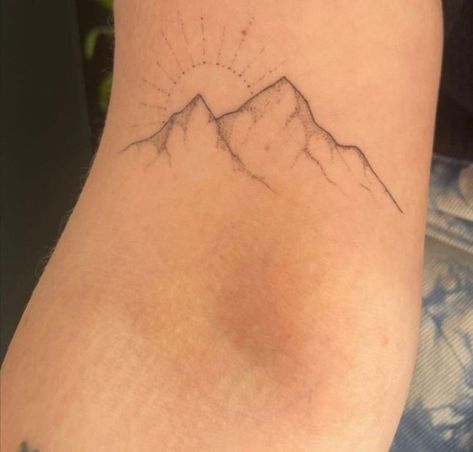 Mountain Of The Sun Tattoo, Ararat Mountain Tattoo, Sun Rising Over Mountains Tattoo, Small Fine Line Mountain Tattoo, Fine Line Sun And Mountain Tattoo, Snow Capped Mountain Tattoo, Tiny Tattoos Nature, Wasatch Mountains Tattoo, Mountain Tattoo With Sun