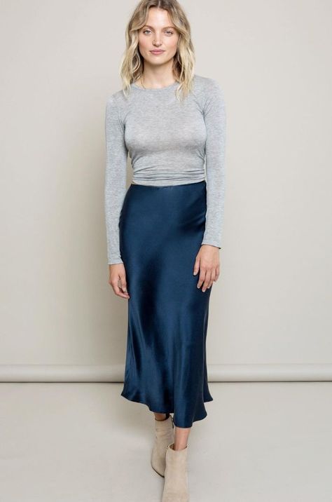 Lily Ashwell Gia Slip Skirt in Navy Silk Navy Silk Skirt, Slip Skirt Outfit, Silk Skirt Outfit, Rok Midi, Midi Skirt Fall, Navy Midi Skirt, Long Skirt Outfits, Casual Skirt Outfits, Looks Street Style