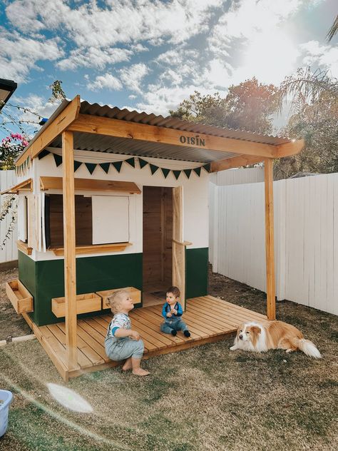 Diy Cubby House Plans, Outdoor Cubby House, Diy Cubby House Easy, Cubby House Diy, Boys Cubby House, Diy Play Houses For Kids Outdoor, Bunnings Cubby House, Cubby House Colours, Kids Clubhouse Ideas