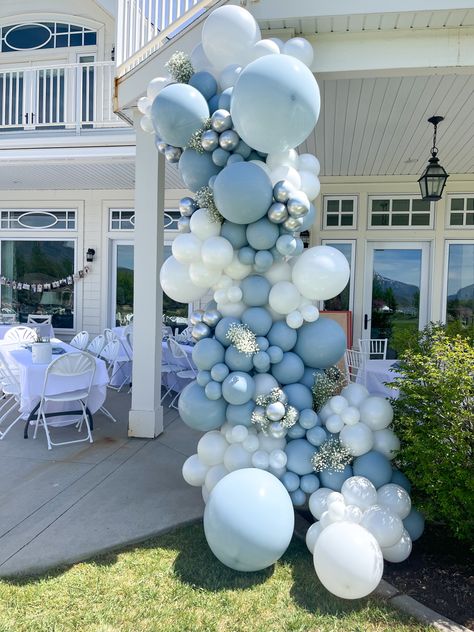 Balloon Garland Blue And White, Blue And Neutral Balloon Garland, Muted Blue Balloon Garland, Matte Blue Balloon Garland, Dusty Blue Party Theme, Blue Balloon Arch With Flowers, Light Blue Balloon Decorations, Light Blue And White Balloon Garland, Blue Grey White Balloon Garland