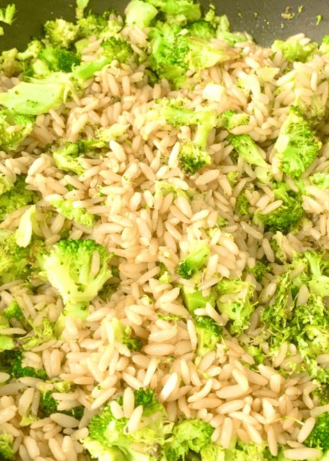 Broccoli Fried Rice Recipe, Broccoli Rice Side Dish, Broccoli And Rice Recipes, Rice And Broccoli Recipes, Fried Rice With Broccoli, Broccoli And Brown Rice, Riced Broccoli Recipes, Rice With Broccoli, Broccoli Fried Rice