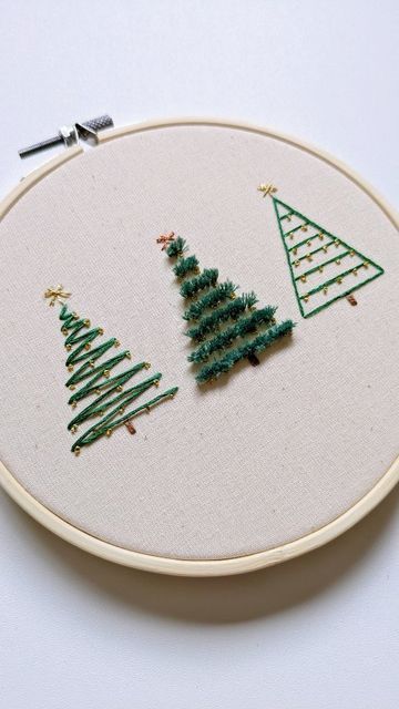 Hayley - Embroidery Artist on Instagram: "Here are three ways you can stitch a Christmas tree 🎄

1) Zig zag tree in Backstitch 
2) Turkey Stitch tree, all the fluff! 
3) Sparkly green tree in Backstitch

I'm currently making a template for these, I think I will be stitching them on lots of things this year! ✨ 

#modernembroidery #handembroidery #ihavethisthingwiththread #instastitch #embroideryinstaguild #embroiderylover #embroidelicious #embroiderersofinstagram #embroideryartist #embroideryhoop #embroiderytutorial #embroidery #broderie #broderiemoderne #stitchersofinstagram #stitchersgonnastitch #damngoodstitch" Easy Tree Embroidery, Christmas Embroidery Tree, Simple Christmas Tree Embroidery, Embroidery Trees Tutorials, Hand Embroidered Christmas Tree, Christmas Tree Embroidery Patterns Free, Christmas Embroidery Simple, Simple Christmas Embroidery Designs, Christmas Tree Embroidery Patterns