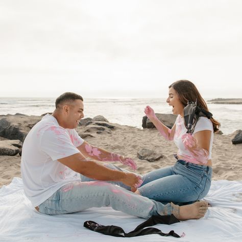 Did the sweetest gender reveal the other day & here’s how it went…🤍 Paint Gender Reveal, Intimate Gender Reveal Ideas, Gender Reveal Paint, Beach Gender Reveal, Gender Reveal Photoshoot, Reveal Photoshoot, Gender Reveal Photos, Beach Maternity Photos, Gender Reveal Ideas