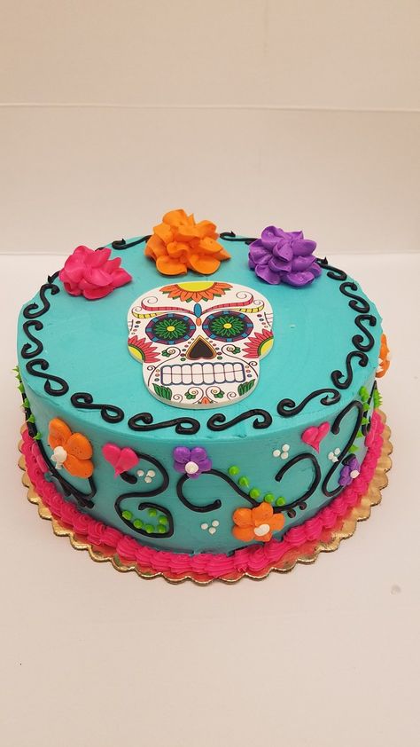 Sugar skull Dia de Los Muertos cake Dia De Muertos Cake Ideas, Sugar Skull Cupcakes, Skull Cakes Ideas, Dia De Los Muertos Cake Ideas, Day Of The Dead Cake Ideas, Coco Cake Ideas, Day Of The Dead Birthday Party, Dia De Los Muertos Birthday Party Ideas, Skull Cake Ideas