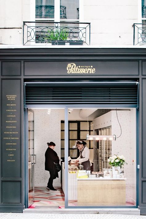 Pastry Shop Interior, Cake Shop Design, Boutique Patisserie, French Pastries Shop, Patisserie Shop, Bakery Shop Design, Bakery Store, Bakery Design Interior, Small Coffee Shop