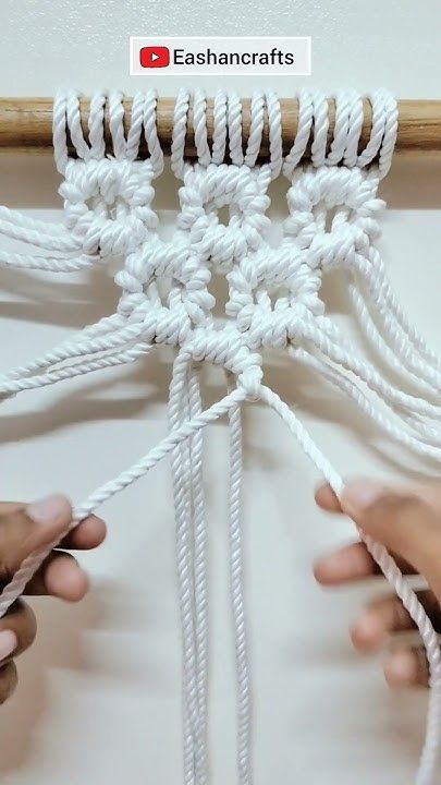 Fibre Art Wall Hanging, Macrame Things To Make, Macrame How To Step By Step, Macrame Design Pattern, Macrame Patterns Tutorials Wall Hangings, Macrame Rug Tutorial, Macrame Ring Wall Hanging, Wall Hanging Macrame Diy, Macrame Wall Hanging Pattern Free