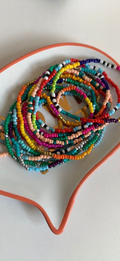 Bracelets Beachy, Trendy Beaded Bracelets, Camp Bracelets, Minimalist Accessories Jewellery, Boho Beaded Bracelets, Colorful Beaded Bracelets, Bracelets Rainbow, Bracelets Summer, Tiny Bead Bracelet