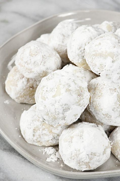 Vegan Wedding Cookies, Vegan Snowball Cookies, Friendsgiving 2023, Pecan Sandies Cookies, Russian Tea Cakes Recipe, Sandies Cookies, Wedding Cookies Recipe, Pecan Balls, Shower Foods