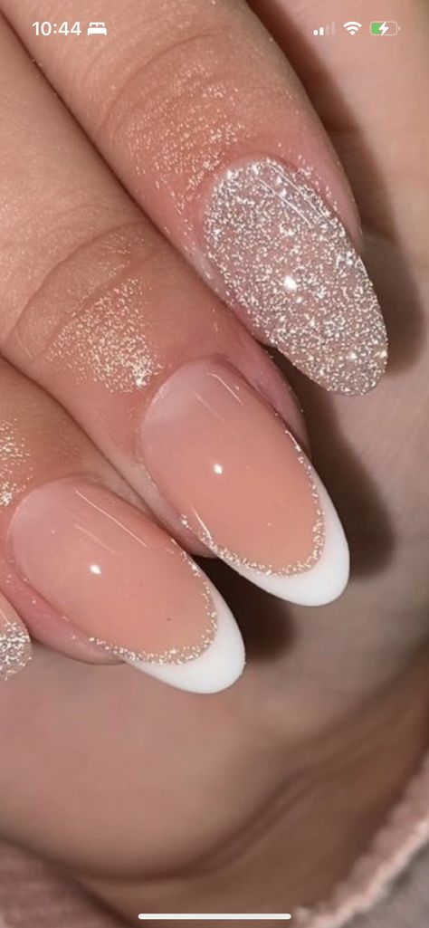 Champagne Bubble Nails, Nail Designs For Wedding Bridesmaid, Champagne Nails Acrylic Almond, Wedding Nails Champagne Ivory, Champagne And White Nails, Almond French With Glitter, Nail Ideas Glitter Sparkle, Winter Wedding Nails Bridesmaid, Nails For Marriage