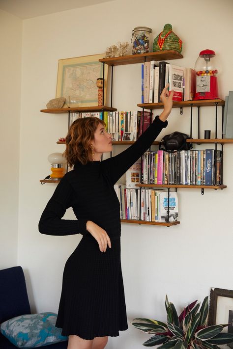 Léa Bonneau, Inside The Wardrobe, Parisienne Style, Style Parisienne, Vintage Medallion, Apartment Architecture, Paris Mode, Watch This Space, Minimalist Chic