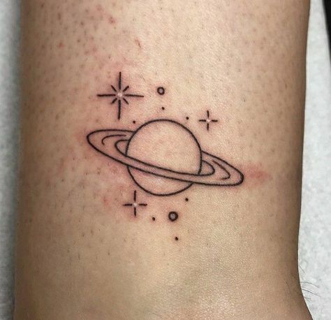 Saturn With Stars Tattoo, Tatoos Cute Girly, Disco Saturn Tattoo, Saturn Hand Tattoo, Tattoo Ideas Saturn, Moon And Saturn Tattoo Minimalist, Cute Saturn Tattoos, Mini Saturn Tattoo, Planets Tatoos