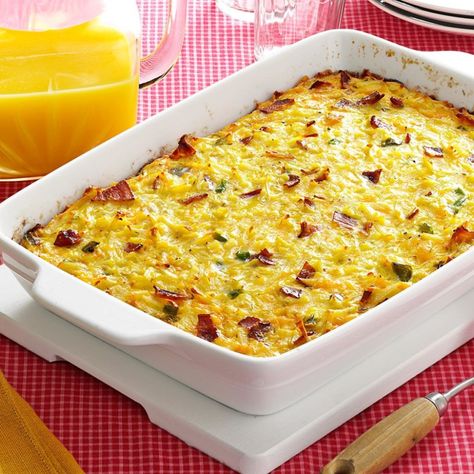 Hash Brown Egg Casserole, Brunch Casserole Recipes, Casserole With Bacon, Brown Egg, Breakfast Casserole Bacon, Baked Eggs Recipe, Cheesy Hashbrowns, Hashbrown Breakfast Casserole, Egg Bake