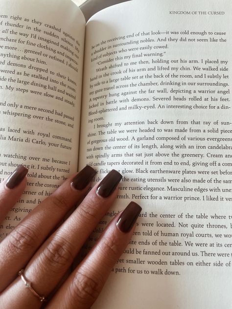 Nails And Book Aesthetic, Fall Nail Designs Solid Colors, Sns Nails Brown, Dark Brown Short Nails, Basic Brown Nails, Dark Brown Coffin Acrylic Nails, Plain Brown Nails Acrylic, Brown Shellac Nails, Brownish Nail Color