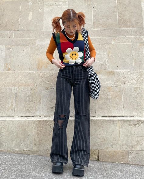 pinstripe jeans colorful checkered outfit spring look Pinstripe Jeans Outfit, 2016 Tumblr Outfits, Pinstripe Jeans, Checkered Outfit, Colorful Outfit, Spring Look, March 21, Jeans Outfit, Spring Looks