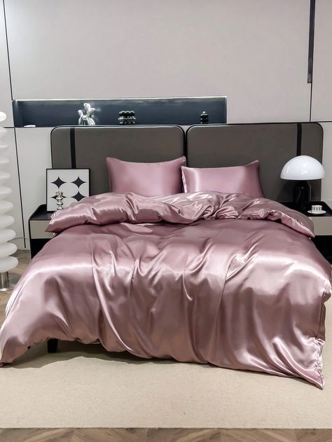 3pcs Premium Dusty Pink Silky Satin Duvet Cover Bedding Set, Soft Breatheable Wrink-Free Better For Sleep, Luxury Hotel Style, Gift For Mom Dad Friend, Quilt Comforter Duvet Cover*1 Pillowcase*2I discovered amazing products on SHEIN.com, come check them out! Letto King Size, Silk Duvet, Silk Bed Sheets, Bed Cover Sets, Cama King Size, Lit King Size, Queen Size Duvet Covers, Silk Bedding Set, King Size Duvet Covers