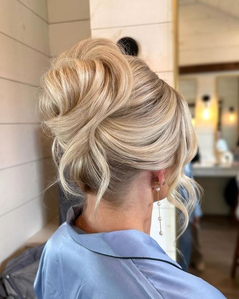 Instagram Bridesmaid Hairstyles Spaghetti Strap, Bridesmaid Hairstyles Updo Blonde, Brown Hair Updo Wedding Bridesmaid, Dance Proof Wedding Hair, Updo That Covers Ears, Low Updo Wedding Hair Front View, Dramatic Side Part Hair, Bride Hairstyles High Updo, Beachy Wedding Hair Updo