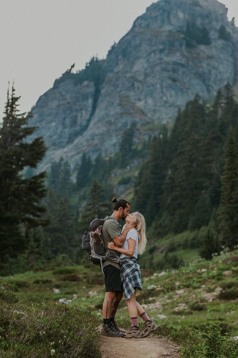 North Cascades Adventure Session — Mark & Jenna | Photo   Video Couple Hiking Pictures, Hiking Photo Ideas, Hiking Couples, Hiking Photoshoot, Hiking Picture Ideas, Hiking Poses, Mountain Photo Ideas, Hiking Engagement Photos, Hiking Engagement