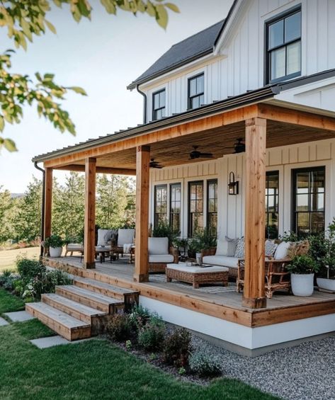 Farmhouse Modern Home Exterior, Homey Homes Exterior, Coastal Farmhouse House Exterior, Modern Farmhouse Decks, Farmhouse Foundation Ideas, Homes From Outside, White Shiplap Exterior Siding, Ranch House Inspiration, Farmhouse Modern House Exterior