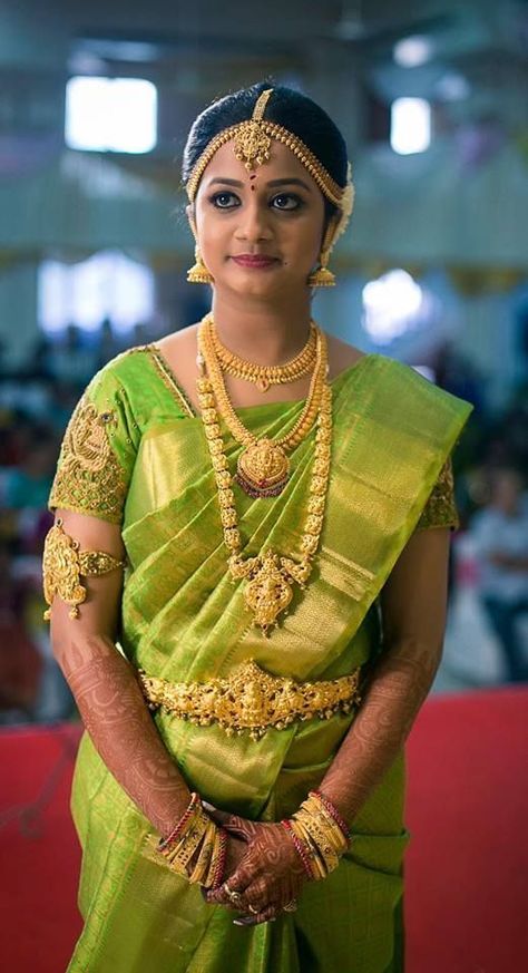 South Indian Bridal Hairstyles, Parrot Green Saree, Indian Bridal Sarees, Bridal Makeover, Parrot Green, Wedding Saree Collection, Indian Silk Sarees, Indian Bridal Hairstyles, Indian Bridal Wear