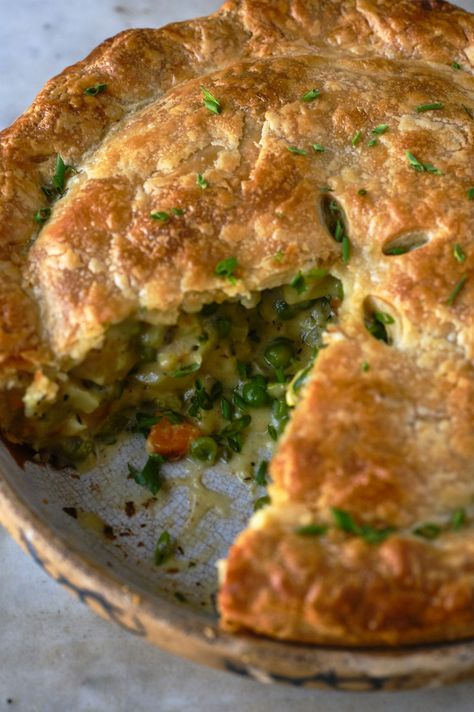 Vegetable Pot Pie Vegan Pie Filling Savoury, Vegan Pies Savoury, Veggie Pie Recipe, Vegetarian Pot Pie Recipe, Veggie Pot Pie Recipe, Vegetable Pie Recipes, Veg Pie, Harvest Meals, Vegetarian Steak